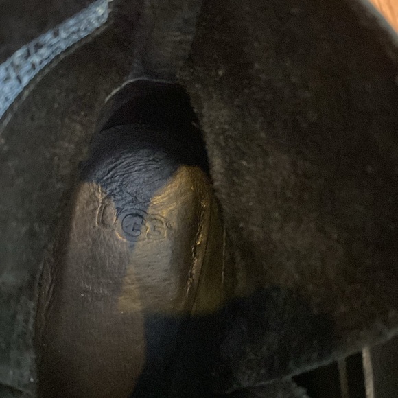 UGG Women's Elora Black Wrapped Leather Fashion Ankle Boots 1019148 6.5 - Picture 10 of 13